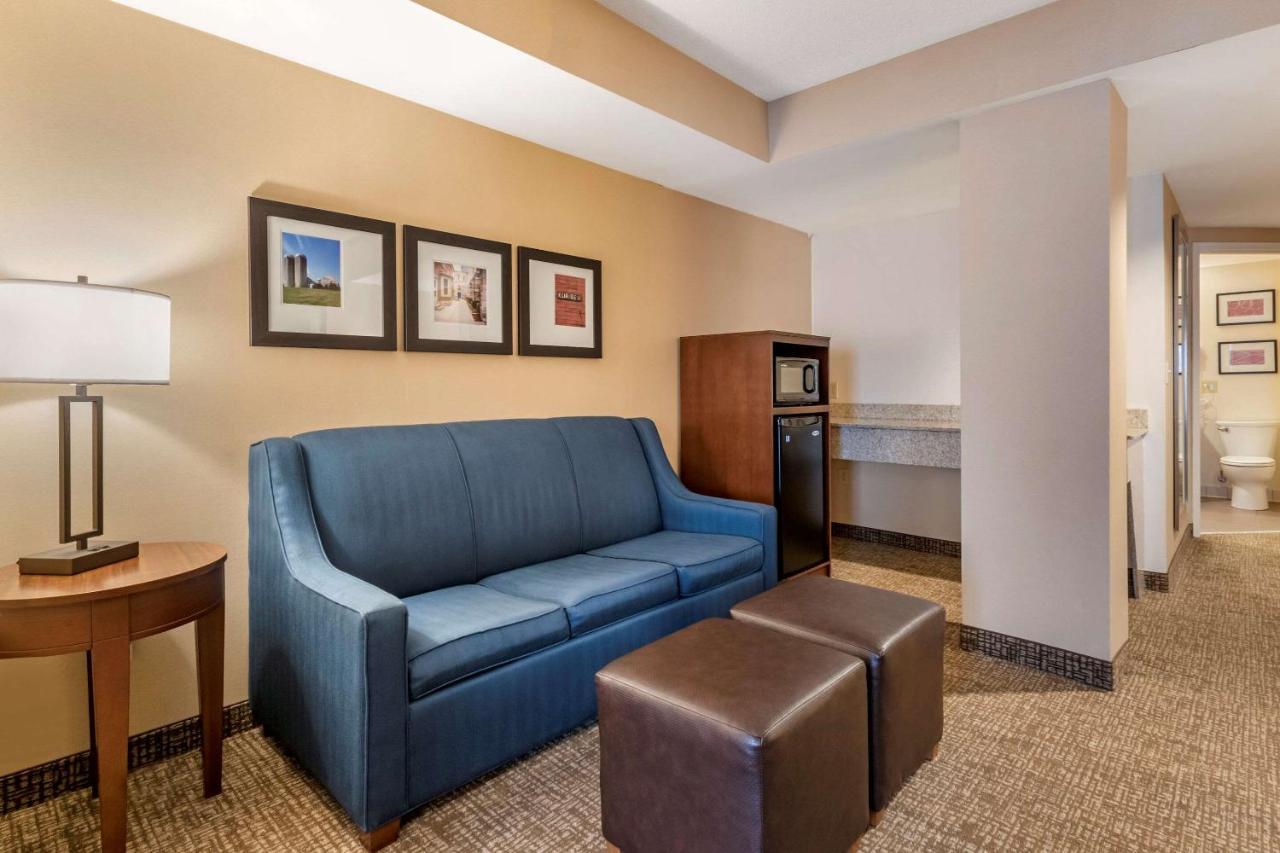 Comfort Suites Downtown Carlisle Zewnętrze zdjęcie
