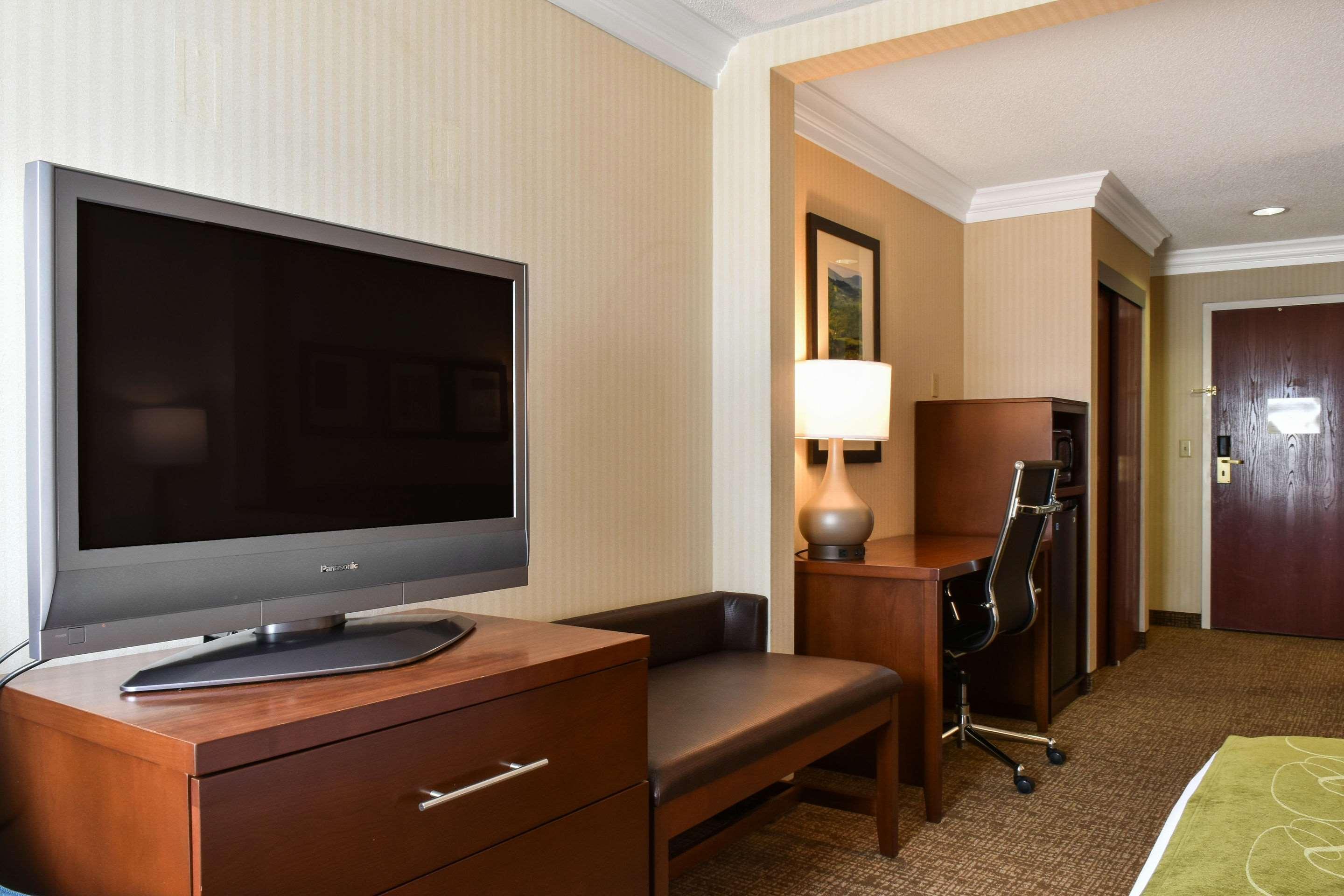 Comfort Suites Downtown Carlisle Zewnętrze zdjęcie