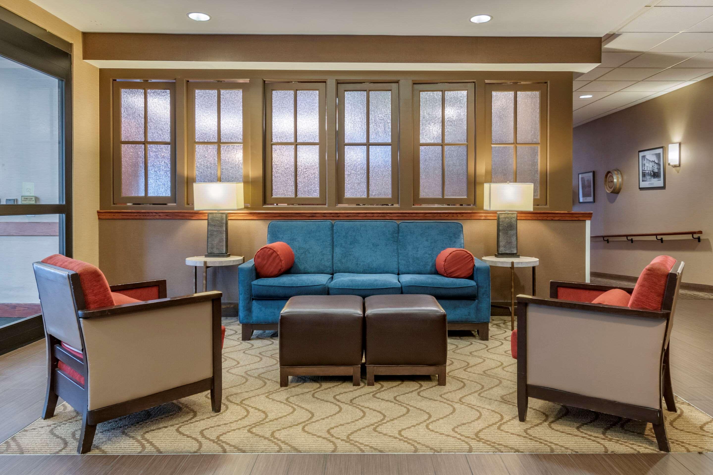 Comfort Suites Downtown Carlisle Zewnętrze zdjęcie